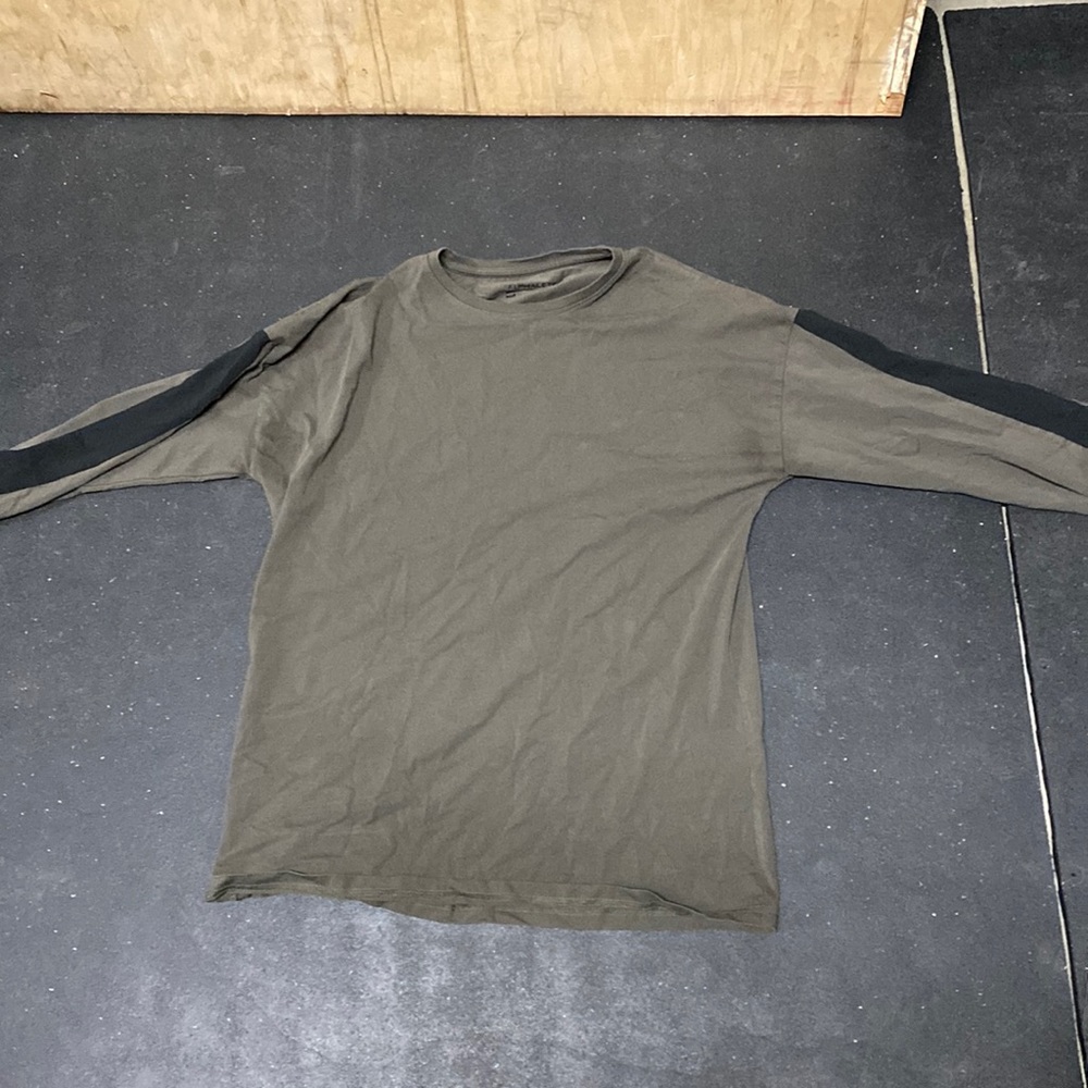 Alphalete district long sleeve